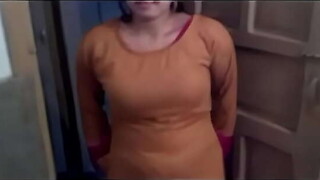 desi cute girl boob show to bf